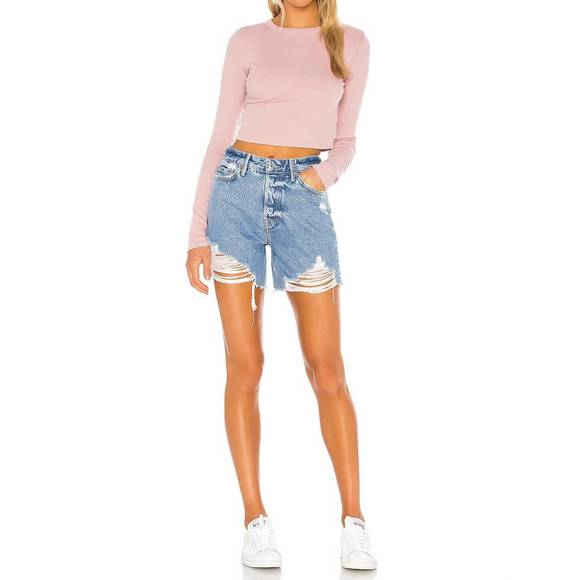 NEW GRLFRND jourdan ripped shorts in one last song